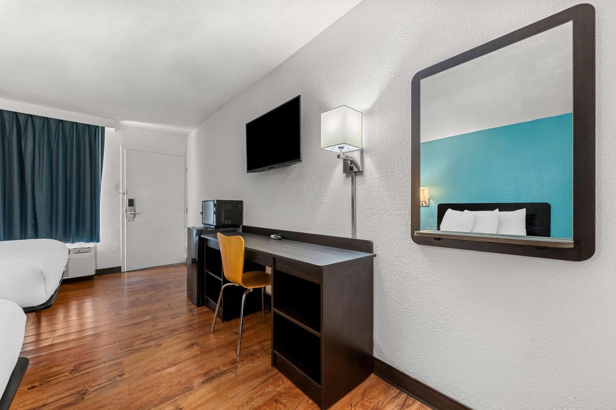 Americas Best Value Inn Hamilton Exterior photo
