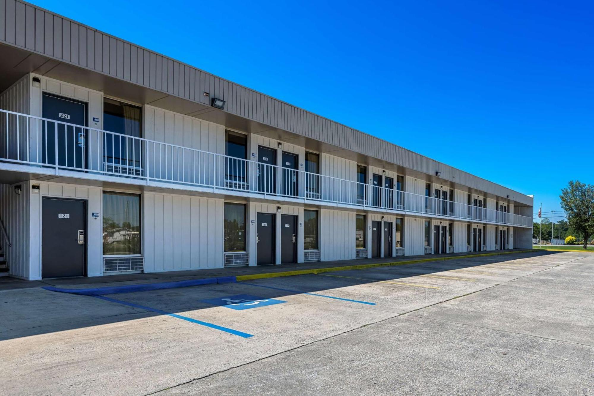 Americas Best Value Inn Hamilton Exterior photo