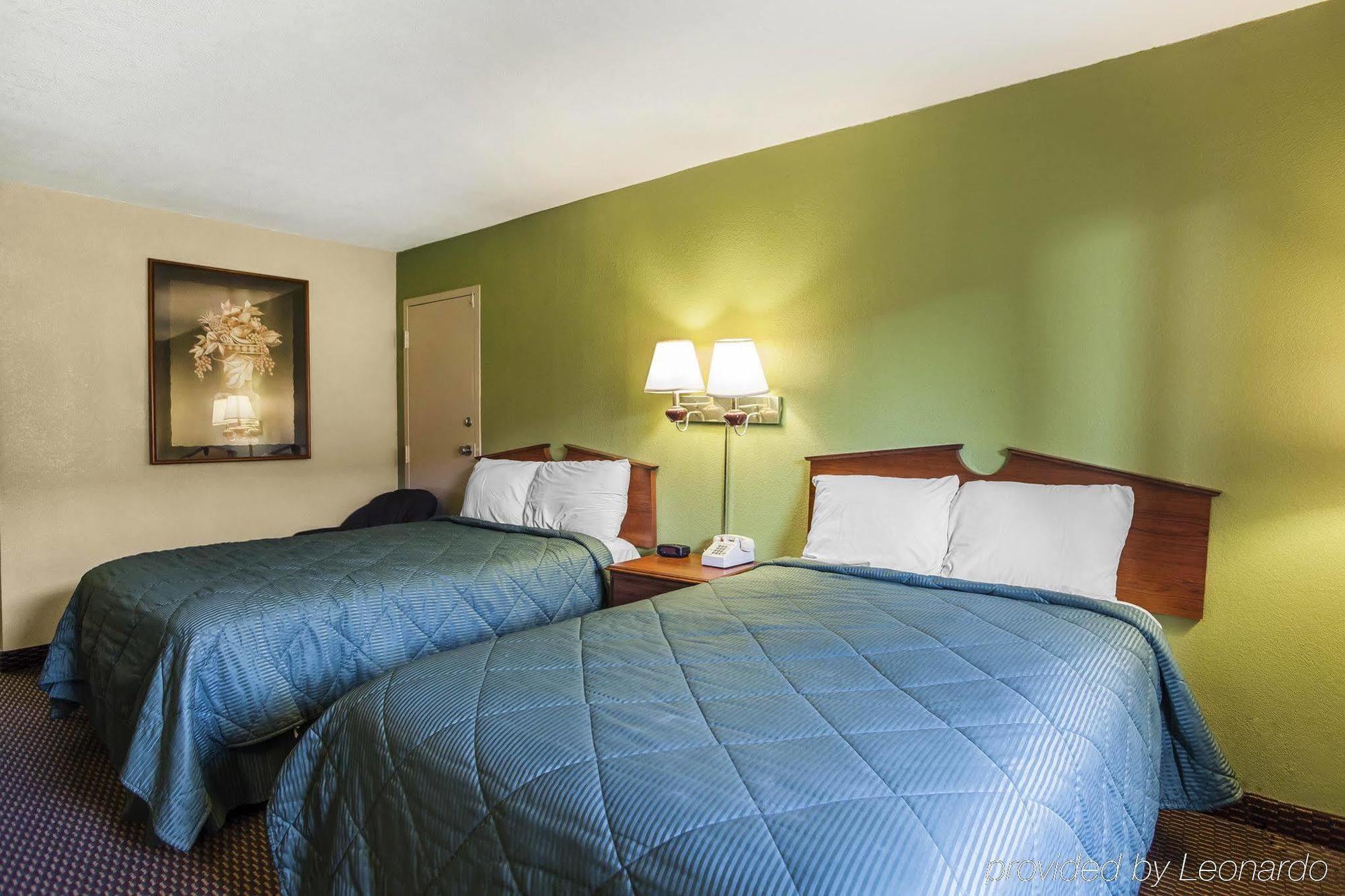Americas Best Value Inn Hamilton Exterior photo