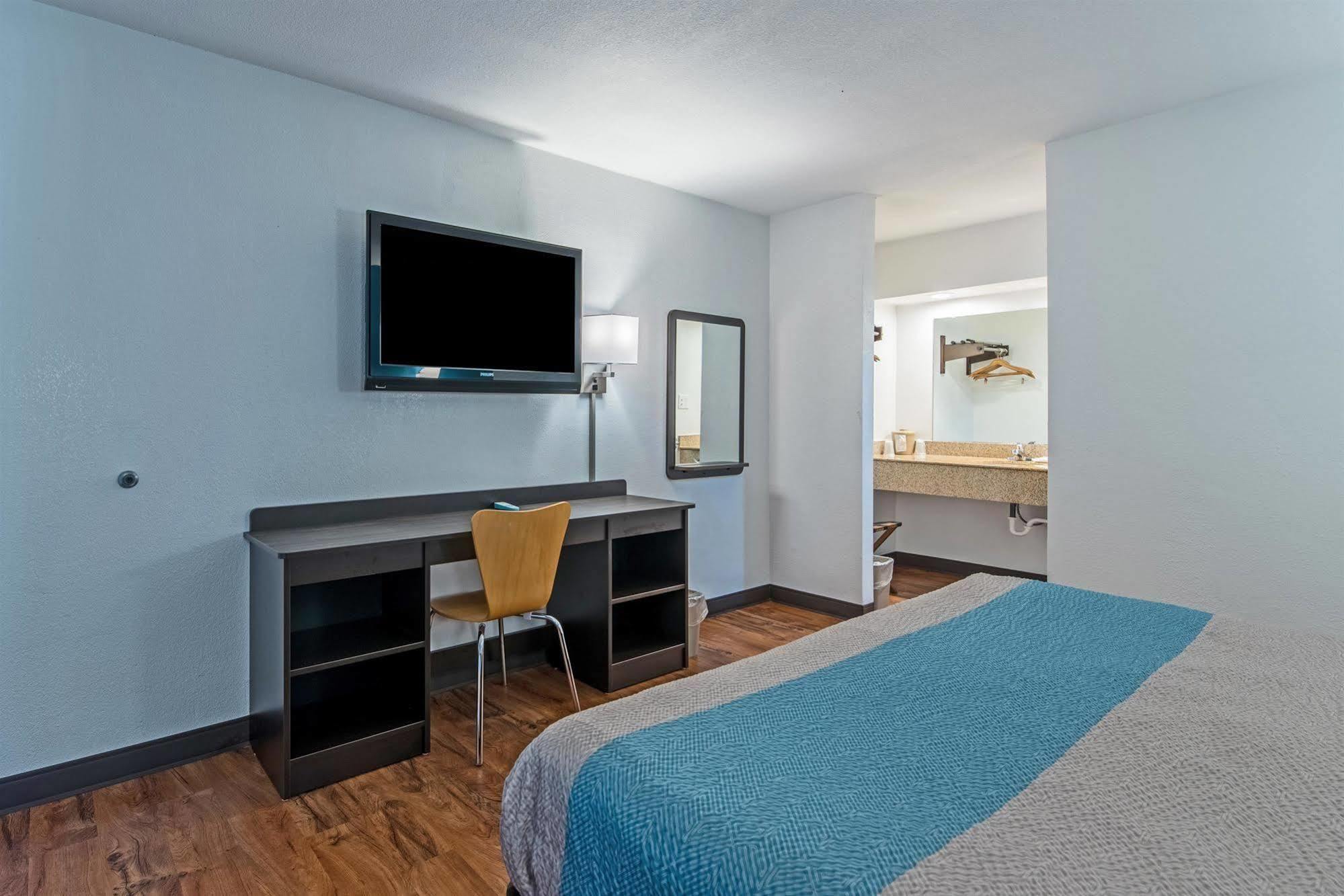 Americas Best Value Inn Hamilton Exterior photo